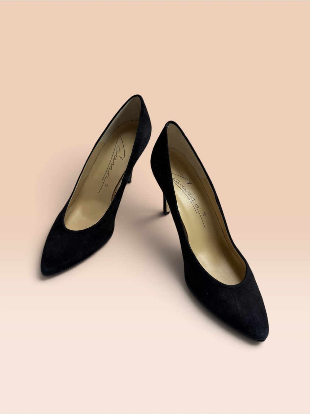 Vintage Caressa premium European line size 8 and ar